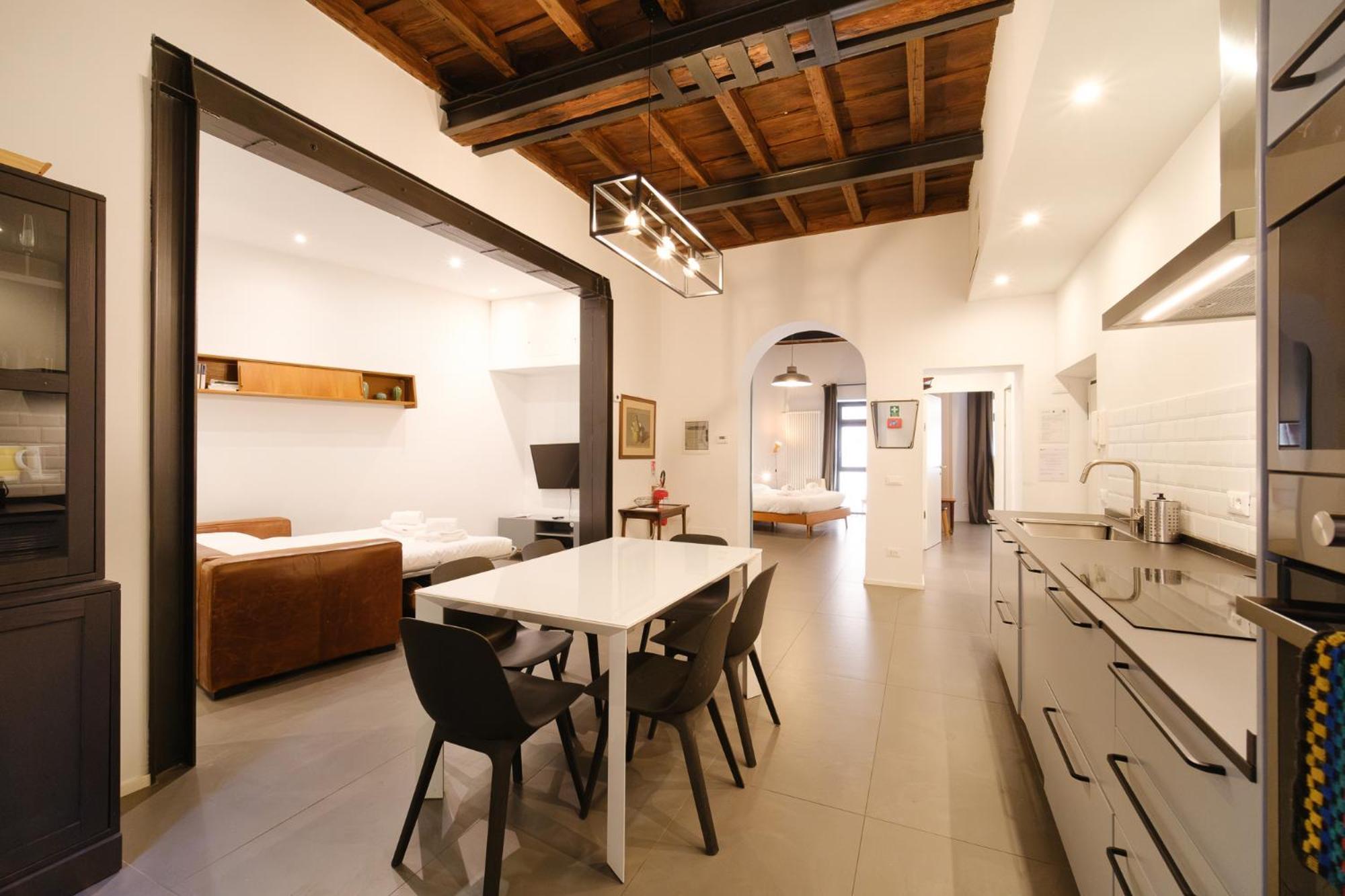 Golden House Buddyrent * Roma