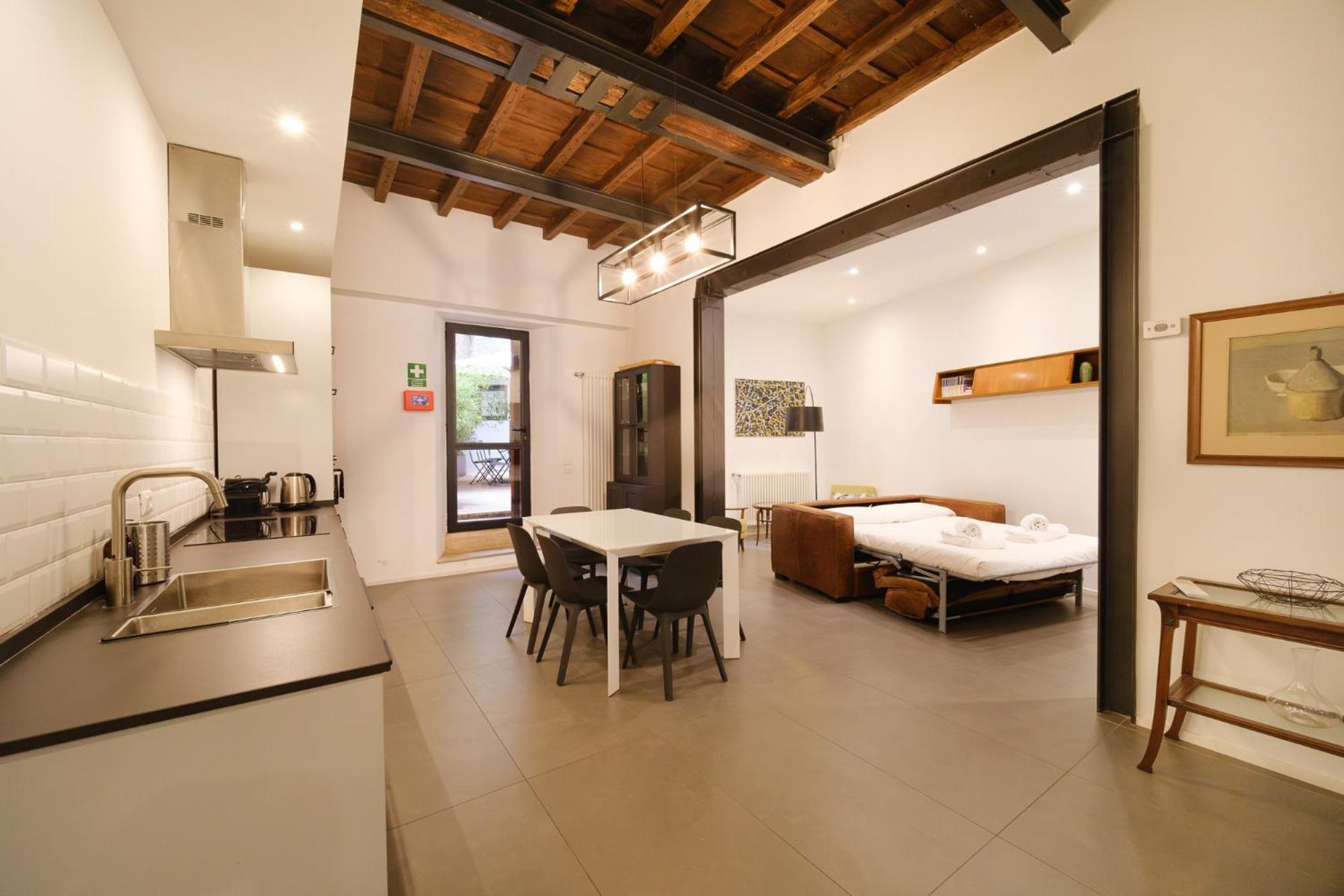 Appartamento Golden House Buddyrent Roma