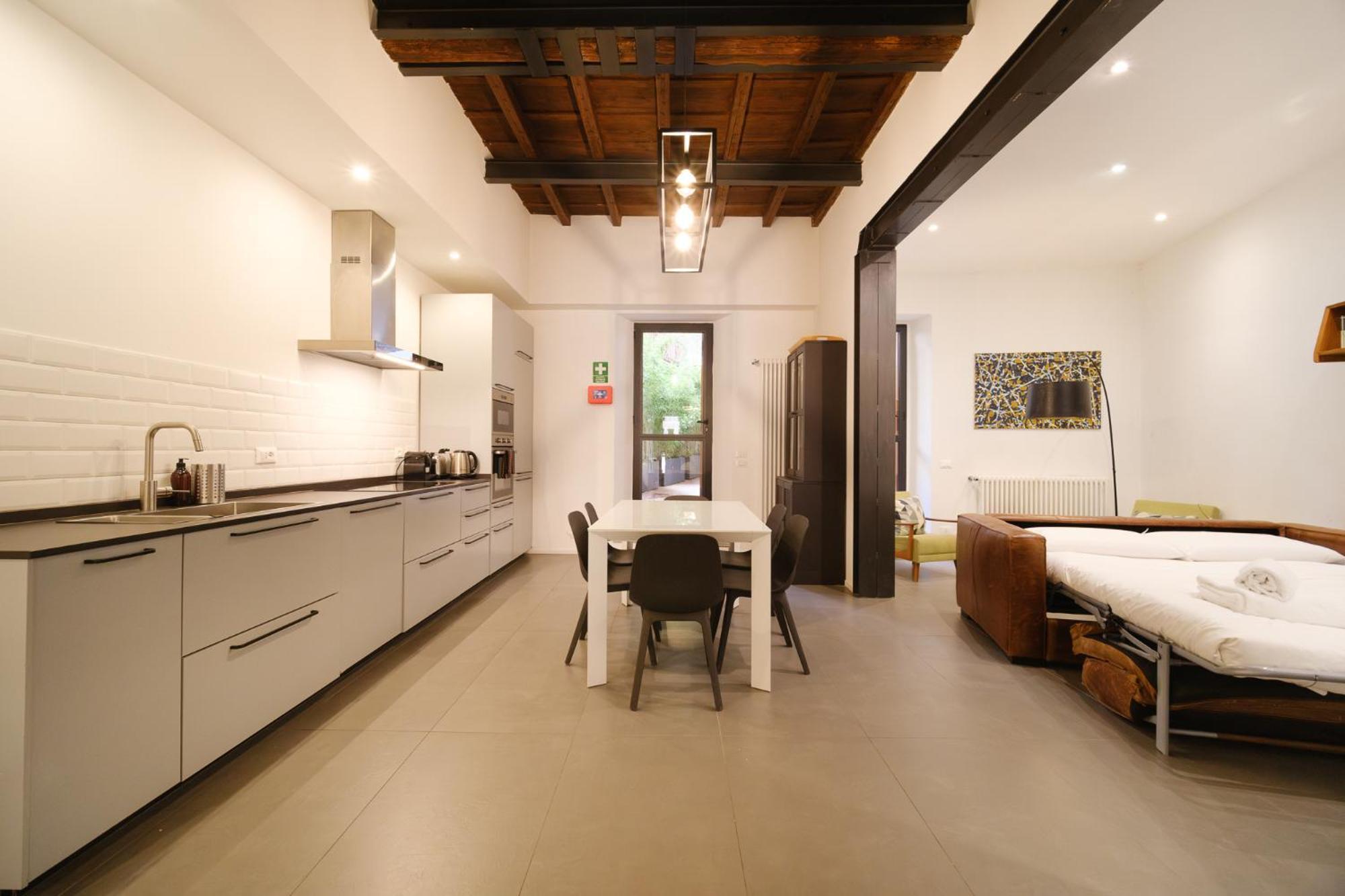 Golden House Buddyrent Roma