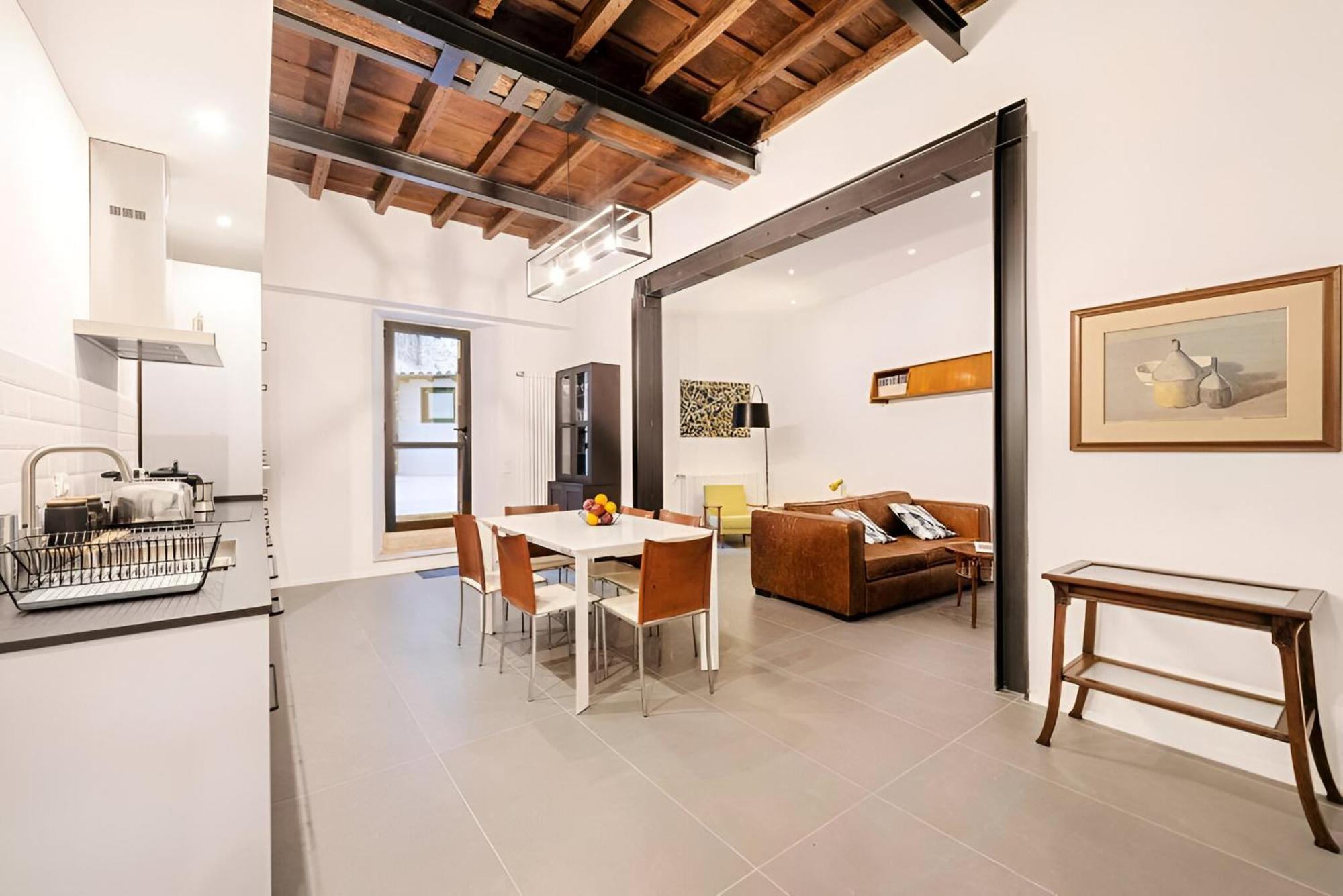 Golden House Buddyrent * Rom
