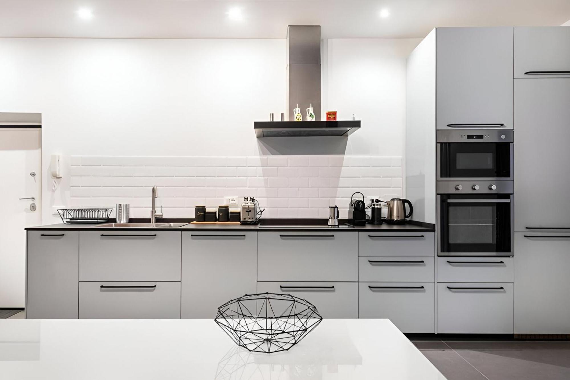 Golden House Buddyrent Apartment Rom
